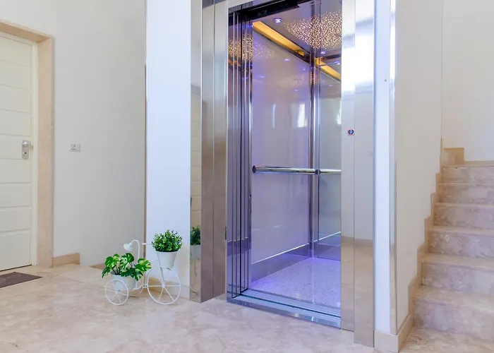 Sterlizia Guest house